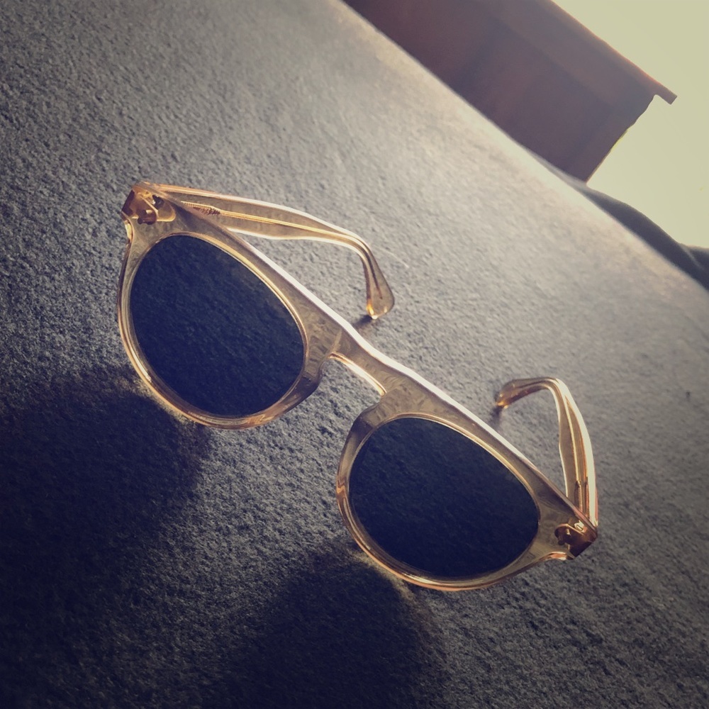 Stylish Beige Sunglasses 😎